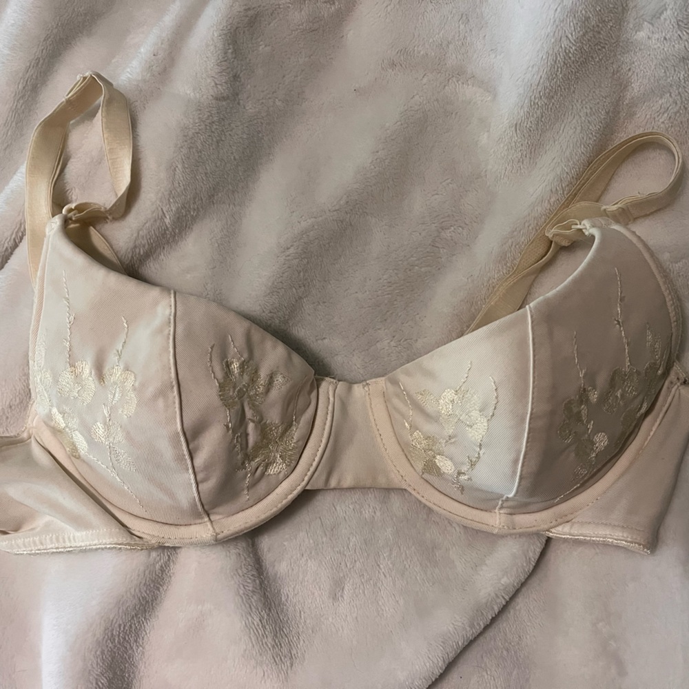 Vintage Victoria’s Secret Bra